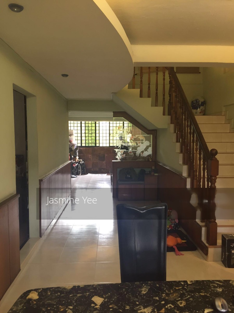 Blk 237 Lorong 1 Toa Payoh (Toa Payoh), HDB Executive #122213452